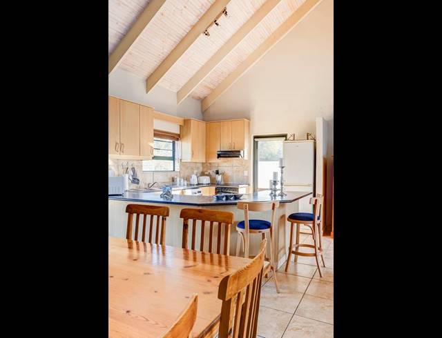 3 BEDROOM PROPERTY TO RENT IN SHELLEY POINT